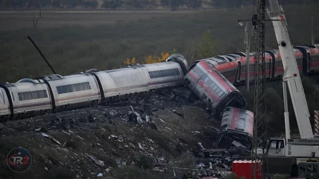 İspanya'da tren faciasının ardından 3 günlük ulusal yas ilan edildi