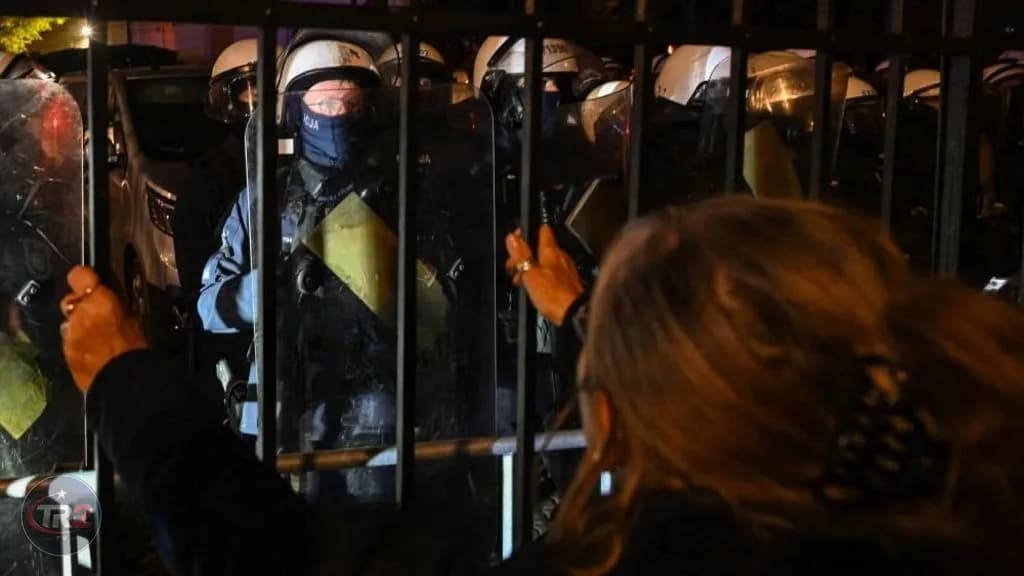 Polonya'da siyasi gerginlik: Anayasa Mahkemesi'ne polis konuşlandırıldı