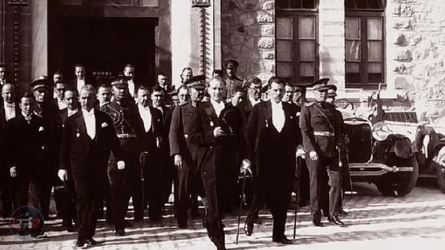 Cumhuriyet'e uzanan tarihi yolculukta 103 yıl geride kaldı