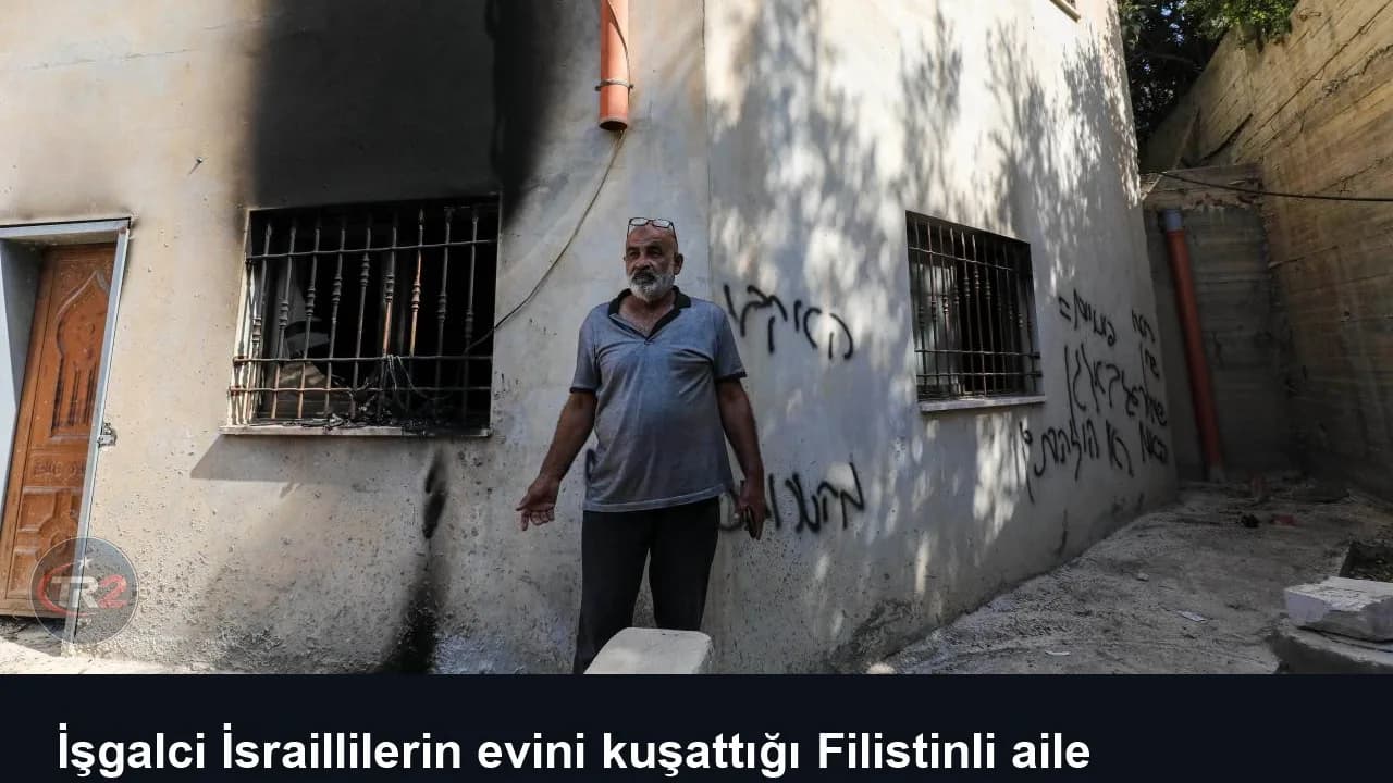 İşgalci İsraillilerin evini kuşattığı Filistinli aile pencereden elini uzatsa gözaltına alınabiliyor