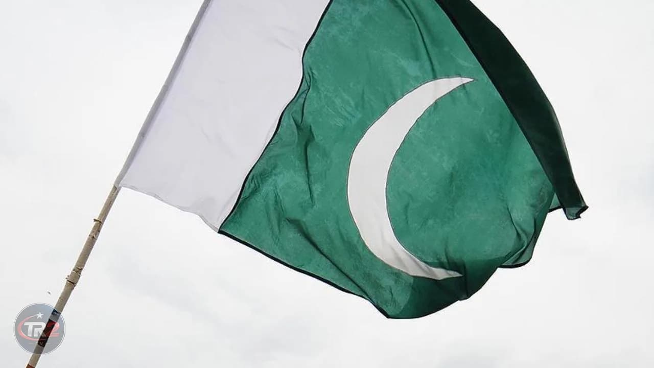 Pakistan Savunma Bakanı Asıf: Suudi Arabistan'ı tüm gücümüzle savunacağız