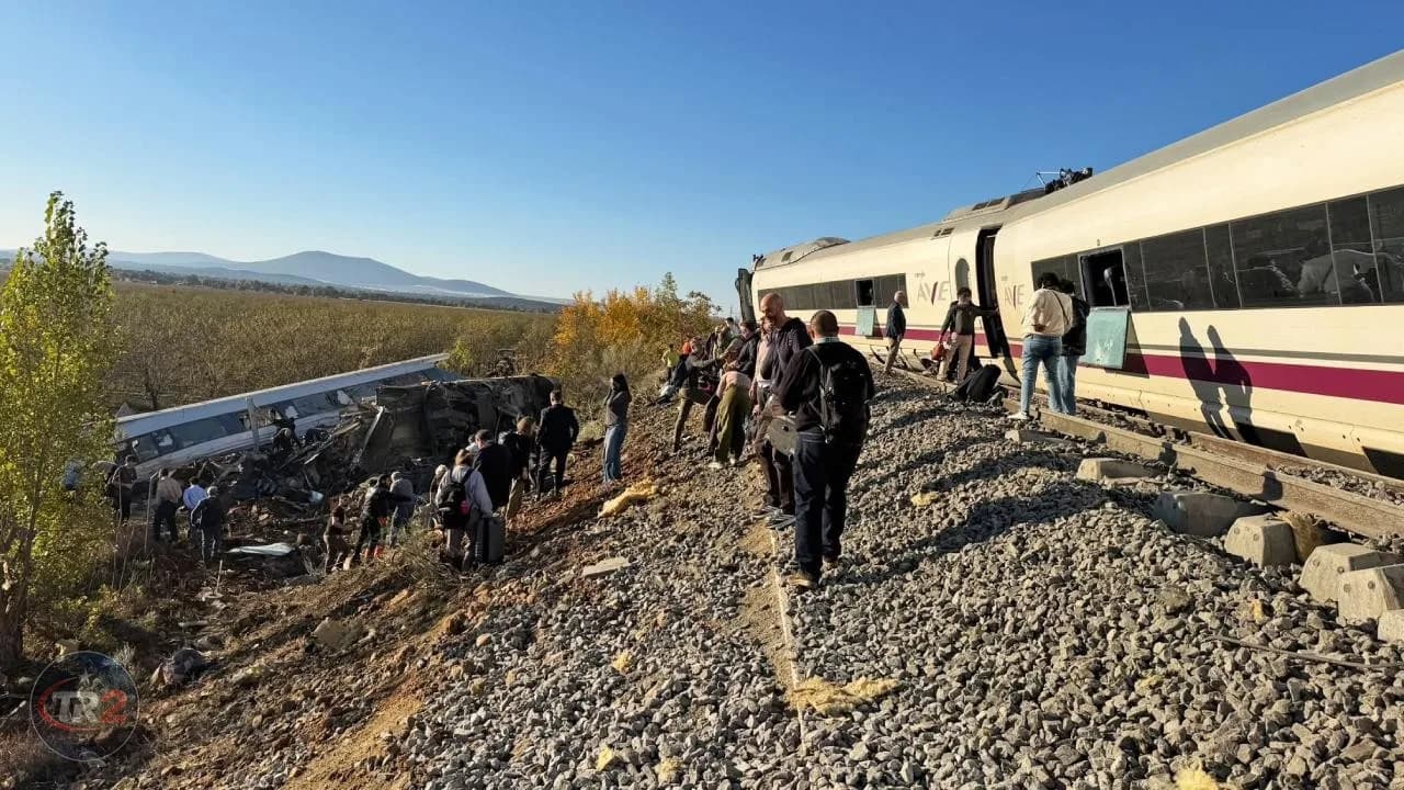 İspanya'daki iki hızlı trenin çarpıştığı kazada ölü sayısı 46'ya yükseldi