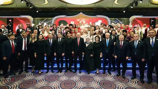 Emine Erdoğan'dan TDT liderleriyle akşam yemeği paylaşımı