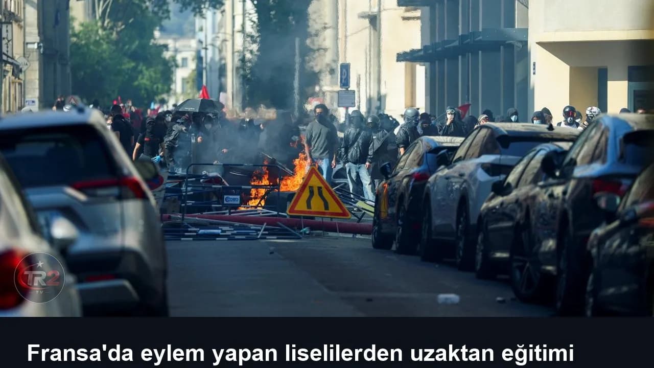 Fransa'da eylem yapan liselilerden uzaktan eğitimi engellemek için "siber kuşatma" girişimi