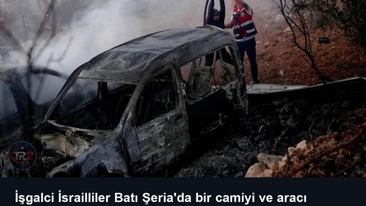 İşgalci İsrailliler Batı Şeria'da bir camiyi ve aracı ateşe verdi