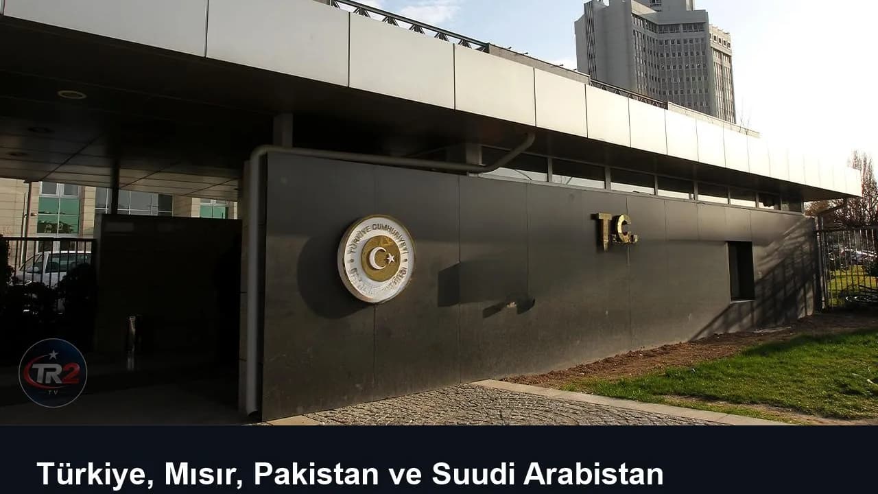 Türkiye, Mısır, Pakistan ve Suudi Arabistan Riyad'daki saldırılara tepki gösterdi
